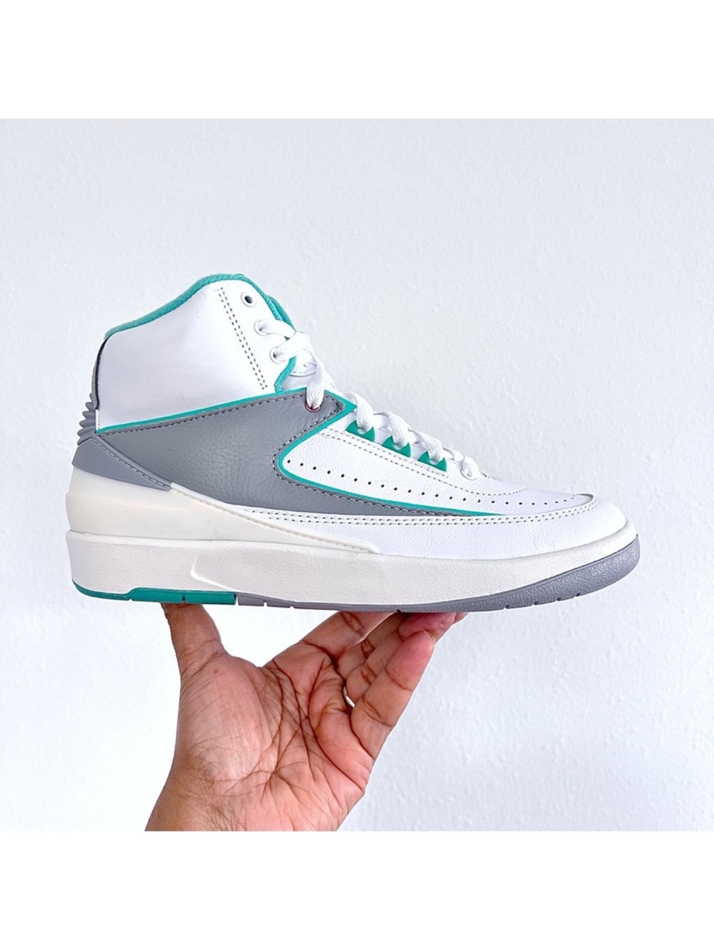 Nike Air Jordan 2 Retro Crystal Mint Women’s Sneakers